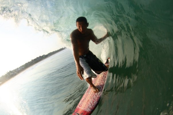 julio surfing zicatela puerto escondido 3